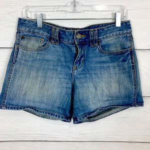 Women’s Gap jean shorts size 28